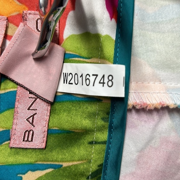 Bandolino Stretch Cropped Flare Chino Bight Floral EUC 12 - Picture 5 of 7